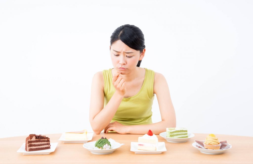 断食や無理なダイエットなどの栄養不足が口臭の原因になる？